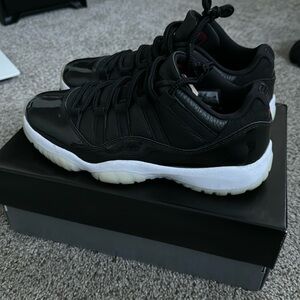 Jordan 11 Low ‘72-10’ Men’s 8